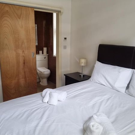 Stunning 2 Bed/2 Bath Flat In Waterloo, Londonアパートメント エクステリア 写真