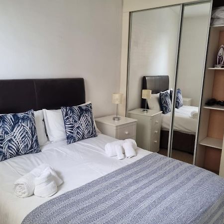 Stunning 2 Bed/2 Bath Flat In Waterloo, Londonアパートメント エクステリア 写真