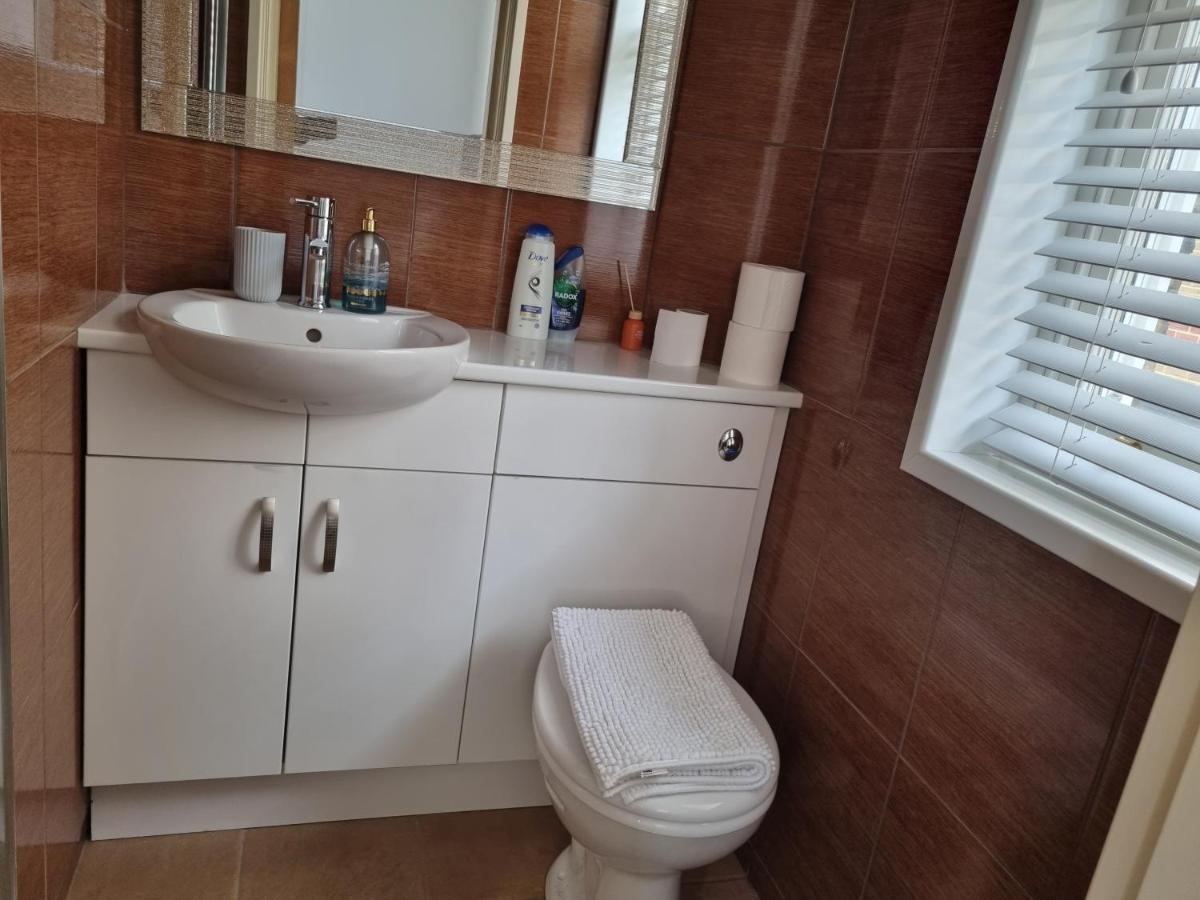 Stunning 2 Bed/2 Bath Flat In Waterloo, Londonアパートメント エクステリア 写真