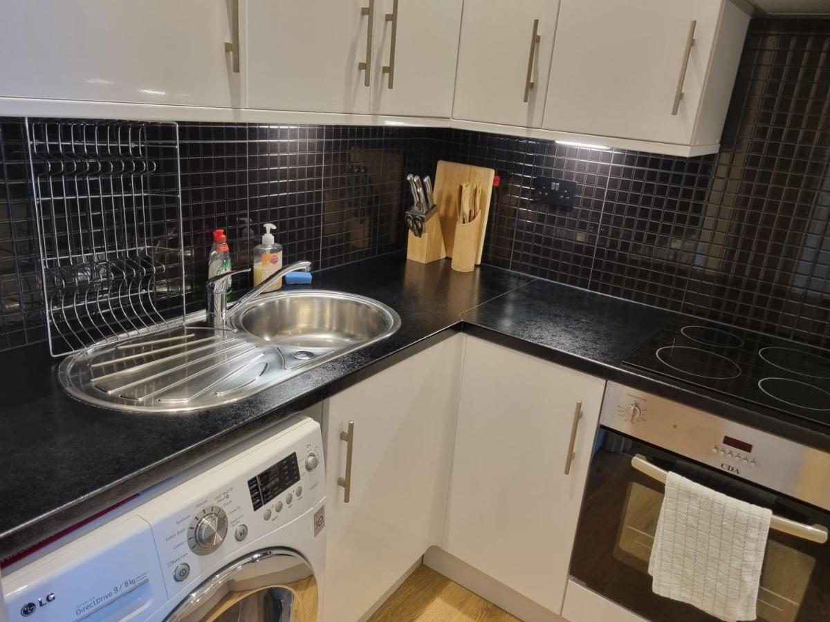 Stunning 2 Bed/2 Bath Flat In Waterloo, Londonアパートメント エクステリア 写真